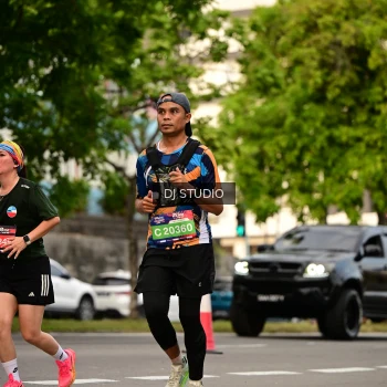 Runner Photo 4154624