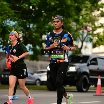 Runner Photo 4154626