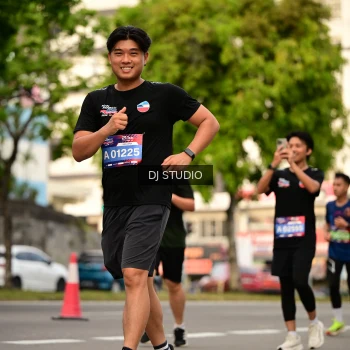 Runner Photo 4154639