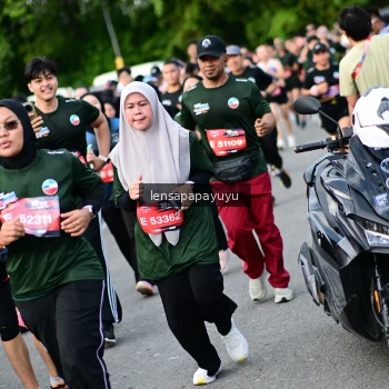 Runner Photo 4154645