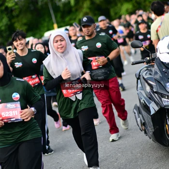 Runner Photo 4154661
