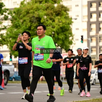 Runner Photo 4154676