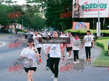 Runner Photo 415468
