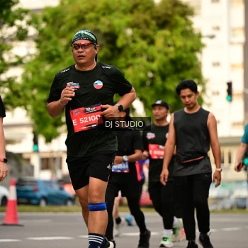 Runner Photo 4154709