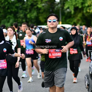 Runner Photo 4154715