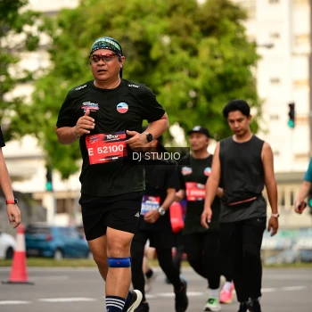 Runner Photo 4154722