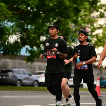 Runner Photo 4154734