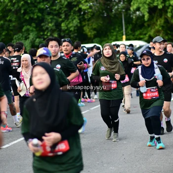 Runner Photo 4154810