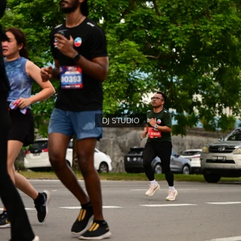 Runner Photo 4154833