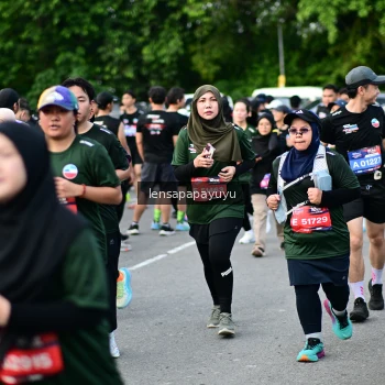 Runner Photo 4154840