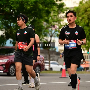 Runner Photo 4154844