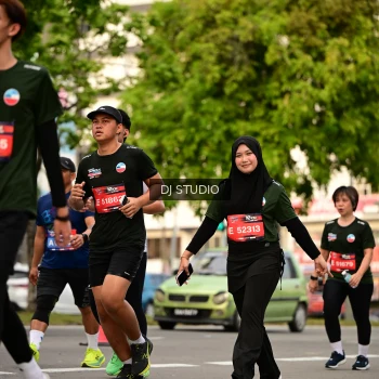 Runner Photo 4154874