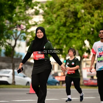 Runner Photo 4154907