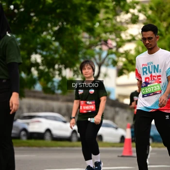 Runner Photo 4154911