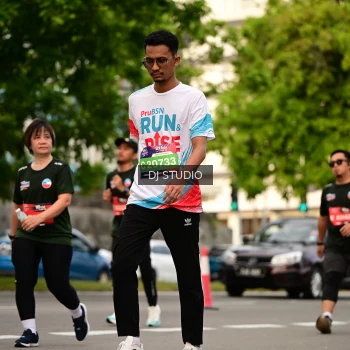 Runner Photo 4154917