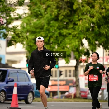 Runner Photo 4154978