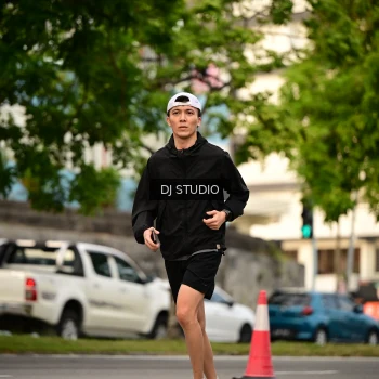 Runner Photo 4154996