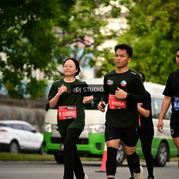 Runner Photo 4155011