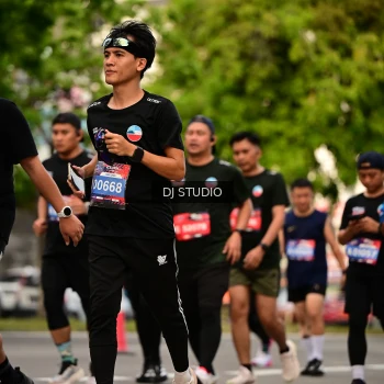 Runner Photo 4155051