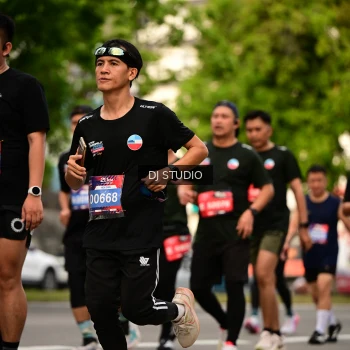 Runner Photo 4155061