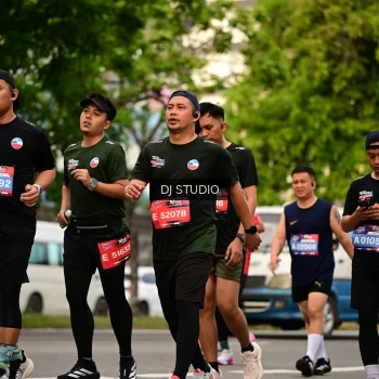 Runner Photo 4155066
