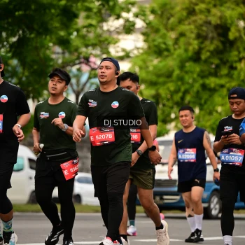 Runner Photo 4155068