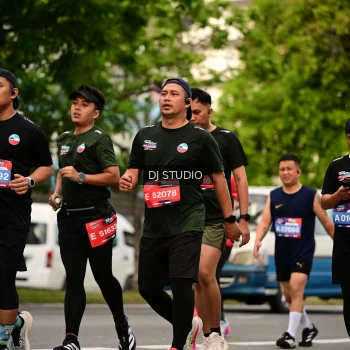 Runner Photo 4155072
