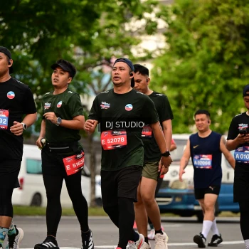 Runner Photo 4155077