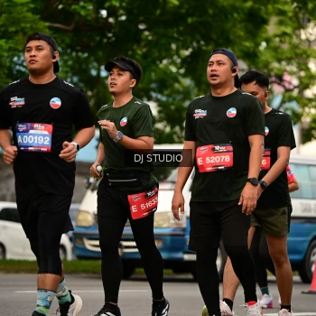 Runner Photo 4155078