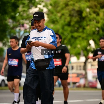 Runner Photo 4155096