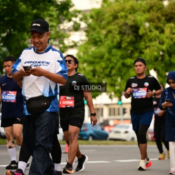Runner Photo 4155105