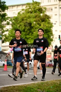 Runner Photo 4155184