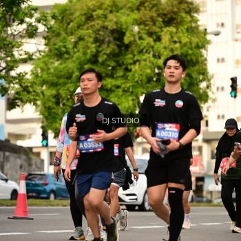 Runner Photo 4155191