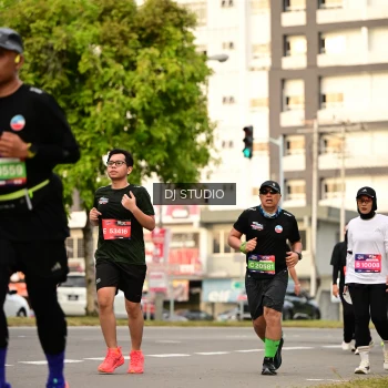 Runner Photo 4155245