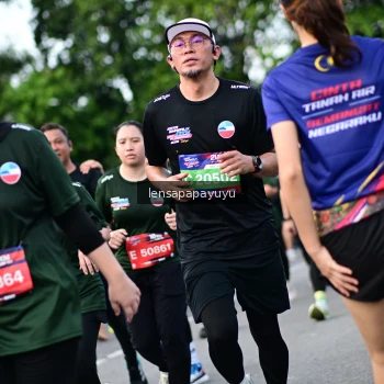 Runner Photo 4155345