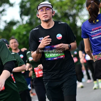 Runner Photo 4155352