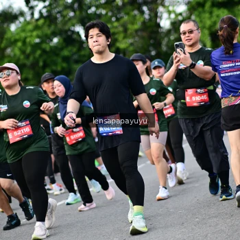 Runner Photo 4155377