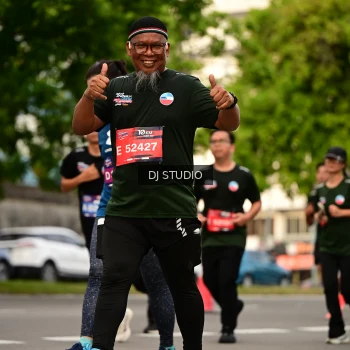 Runner Photo 4155427