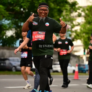 Runner Photo 4155450