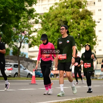 Runner Photo 4155511