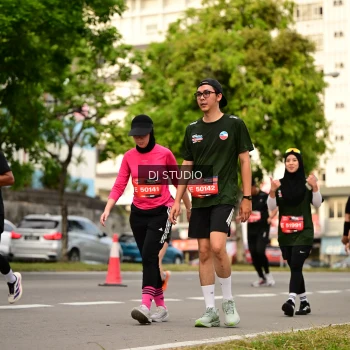 Runner Photo 4155517