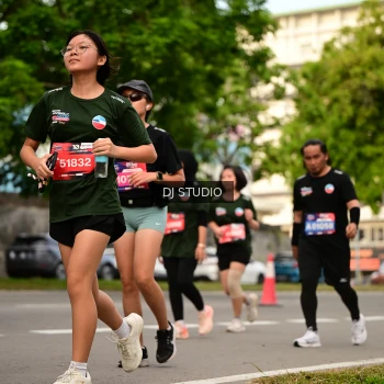 Runner Photo 4155598