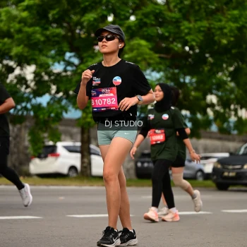 Runner Photo 4155608