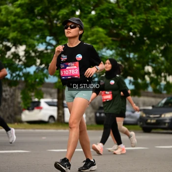Runner Photo 4155623