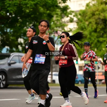 Runner Photo 4155655