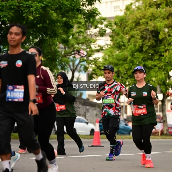 Runner Photo 4155664