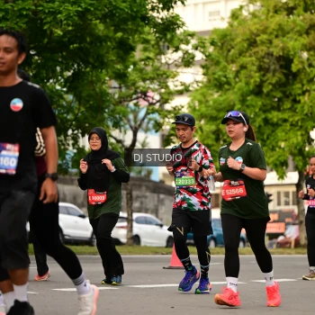 Runner Photo 4155673