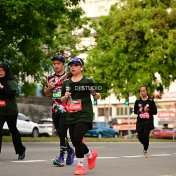 Runner Photo 4155674