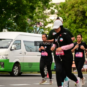 Runner Photo 4155693