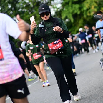 Runner Photo 4155760